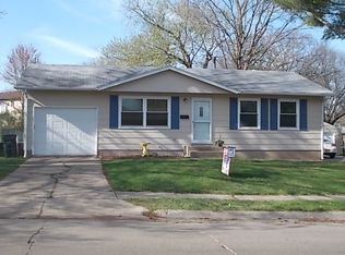 1840 E 32nd St, Davenport, IA 52807