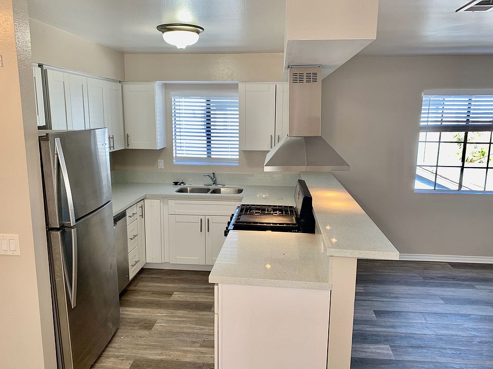 1st image of 508 Sportfisher Dr APT 4