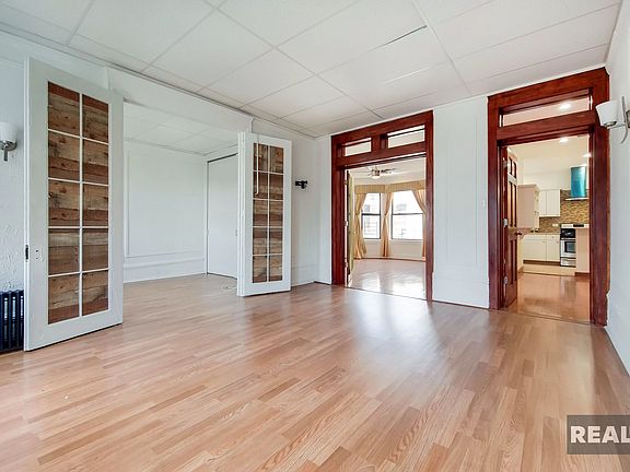 3rd image of 3679 Broadway #62