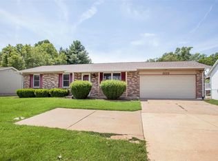 3125 Ashby Rd, Saint Ann, MO 63074