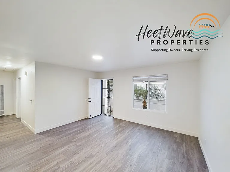 6752-6770 Solita Ave — Photo 10