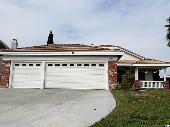 2nd image of 23939 Hammond Ct