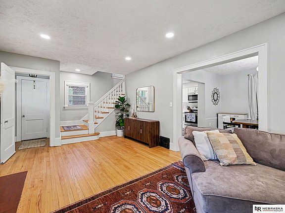 4th image of 111 S 50th St