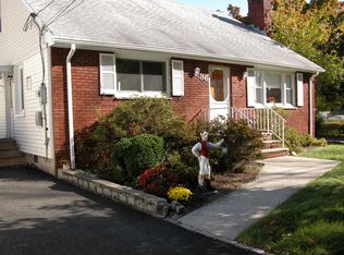 36 Shunpike Rd, Summit, NJ 07901