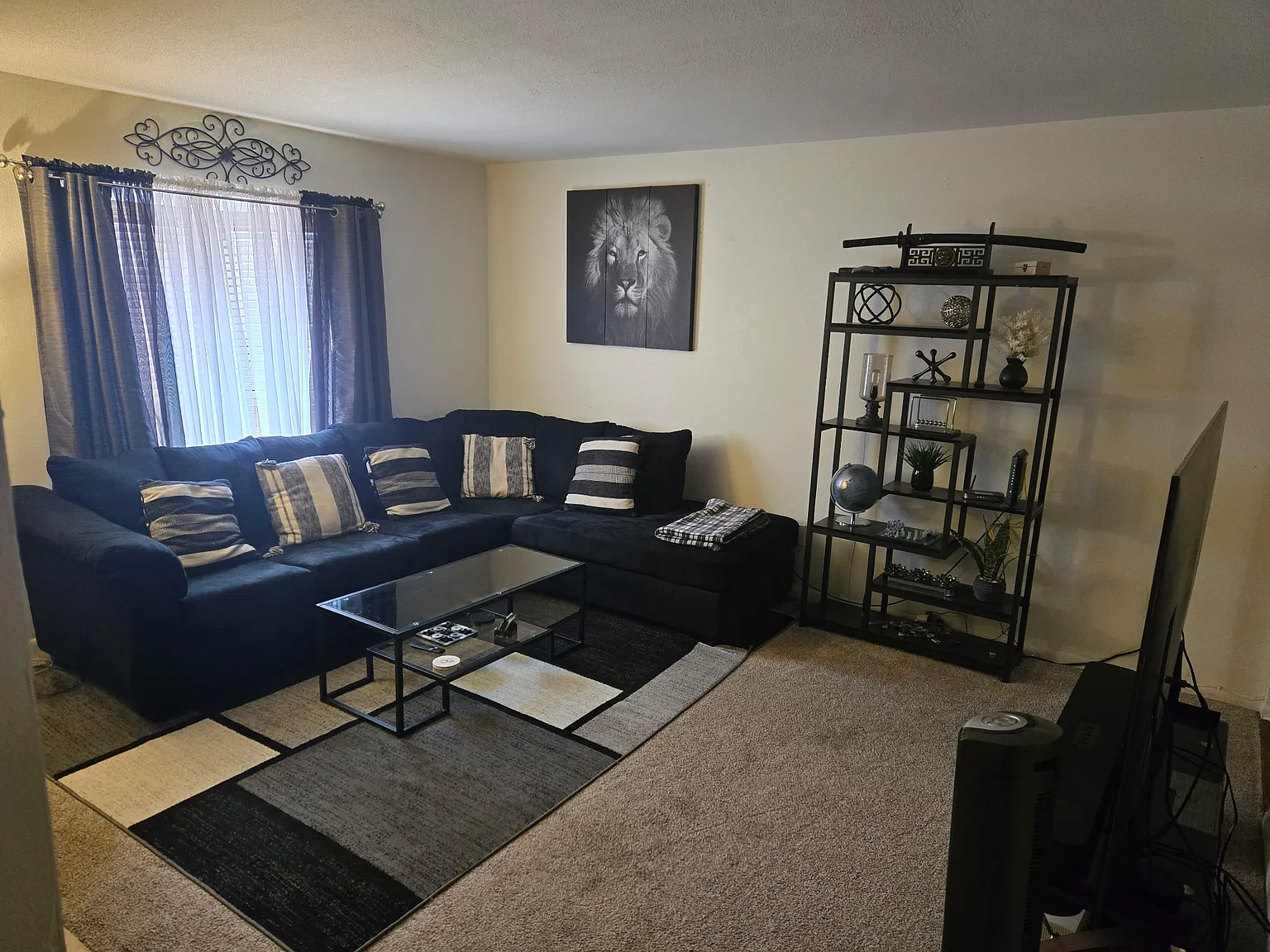 2 bed, 2.5 bath, 1254 sqft, $1,300 — Photo 2