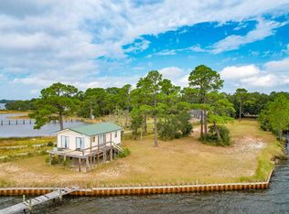 3022 Holley Point Rd, Navarre, FL 32566