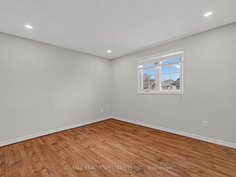 19 Longyear Dr — Photo 29