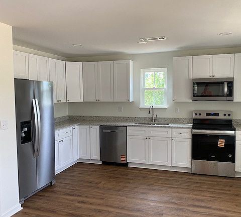 2nd image of 107 Livingston Rd