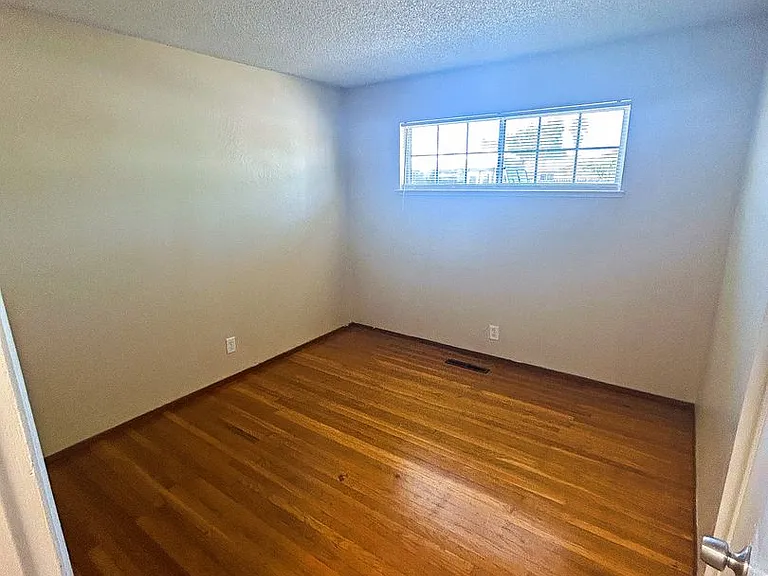 790 Welburn Ave — Photo 17