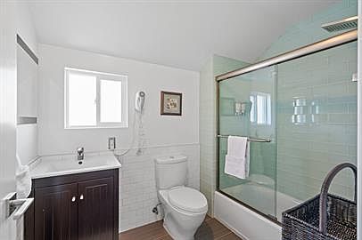 5th image of 1051 De Haro St