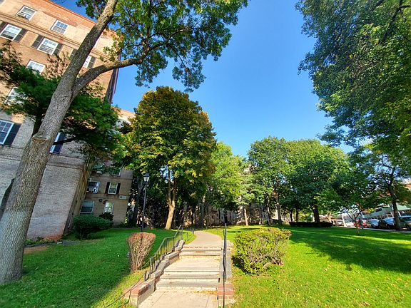 3rd image of 55-23 31st Ave APT 5D