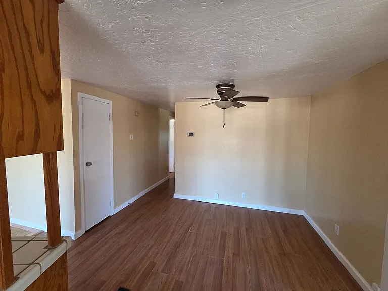 1469 W Virgil Dr — Photo 34