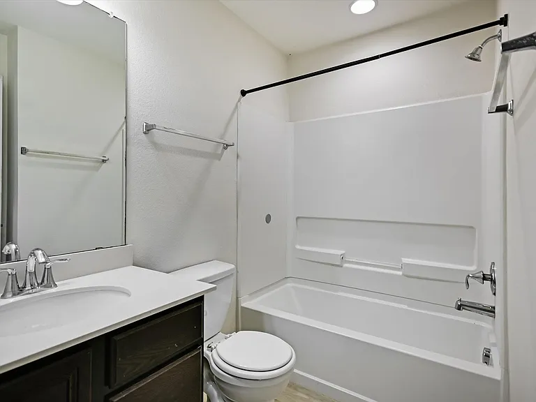 6516 Alum Rock Cv — Photo 16