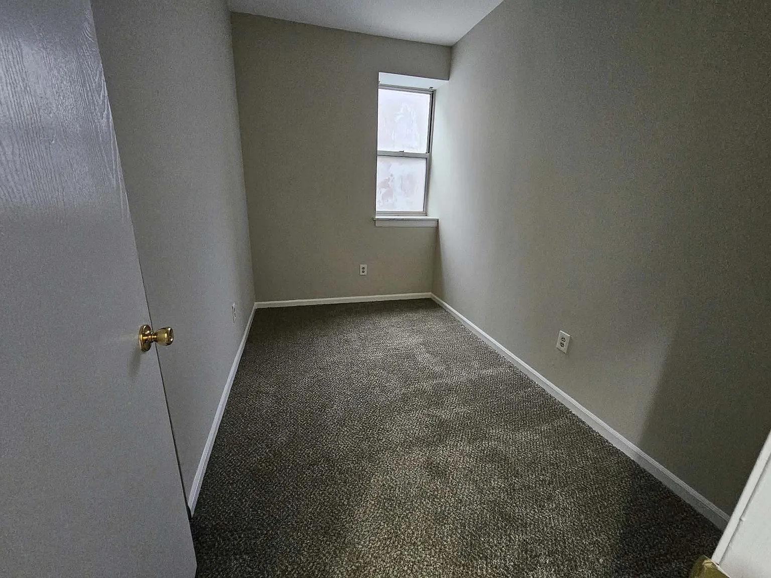 2 bed, 800 sqft, $1,200 — Photo 3