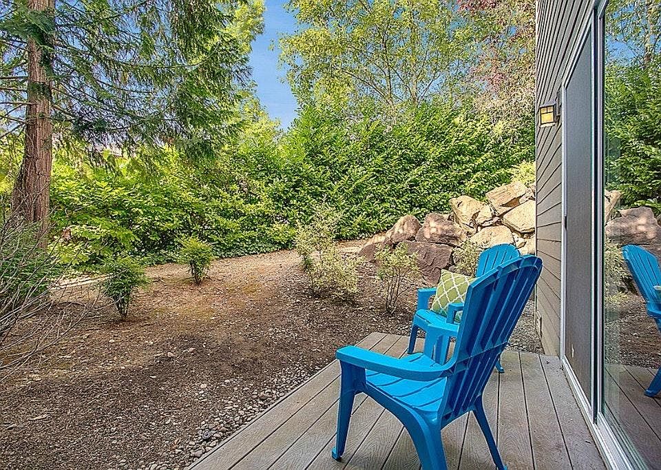 Private Patio with greenery on backside