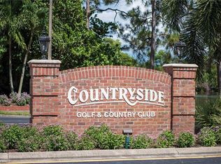 125 Saint James Way, Naples, FL 34104