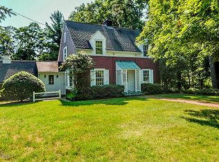 3223 Old Colony Rd, Kalamazoo, MI 49008