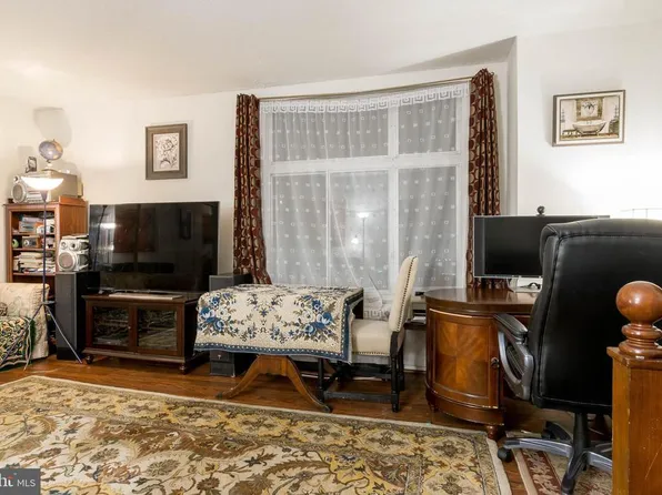 28 Allegheny Ave APT 2205, Baltimore, MD 21204