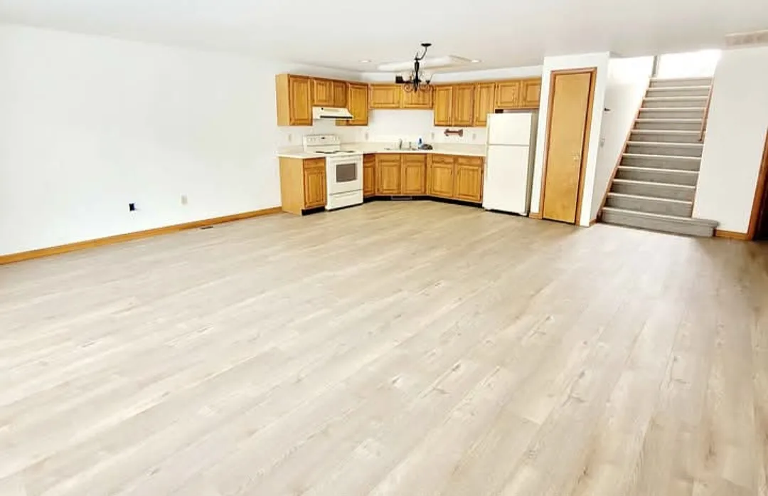 1 bed, 1100 sqft, $1,875 — Photo 1