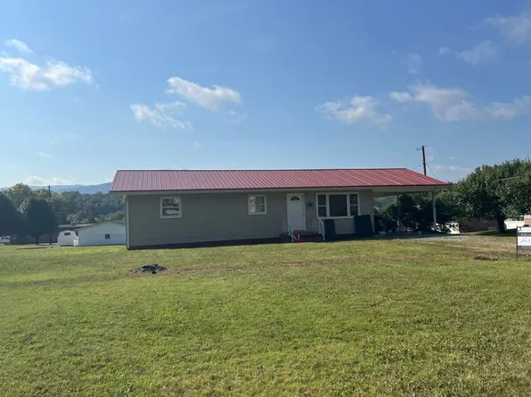 2704 6th Ave E, Big Stone Gap, VA 24219