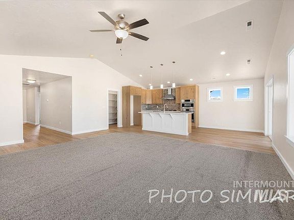 5th image of 1420 Crescent St