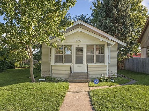 3rd image of 1062 Sherburne Ave