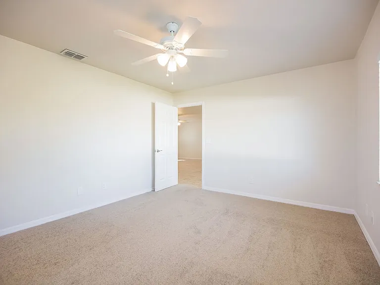 1009 Nicholas Pkwy W — Photo 6