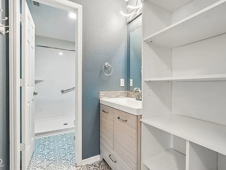 1754 Elijah Blue Dr — Photo 15