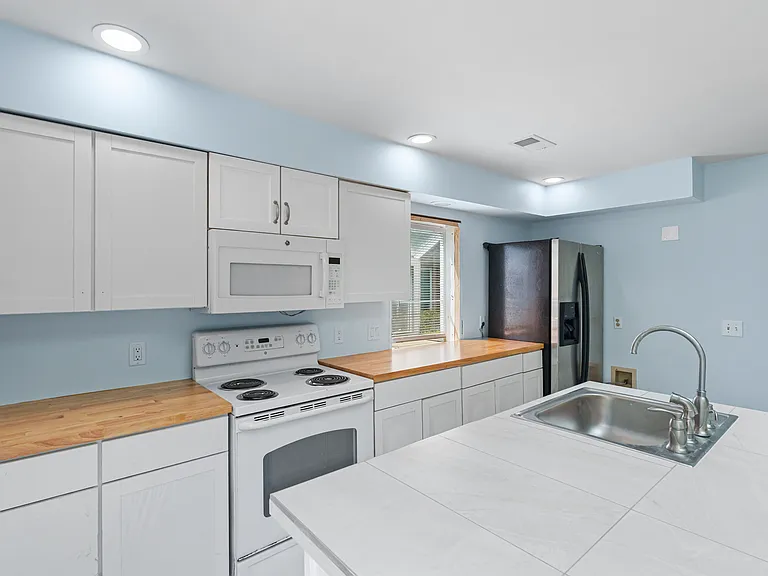 42 Wee Rd — Photo 12