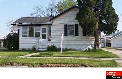 1st image of 211 Wilkins St