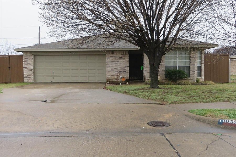 1st image of 10320 Pondwood Dr