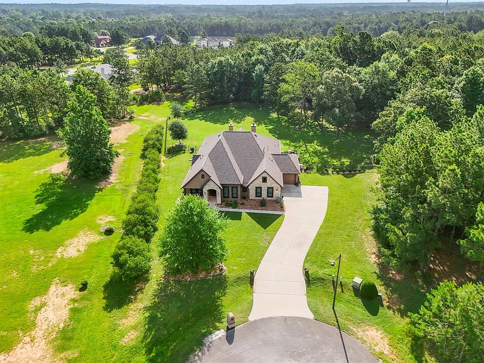1st image of 310 Scenic Lake Ct