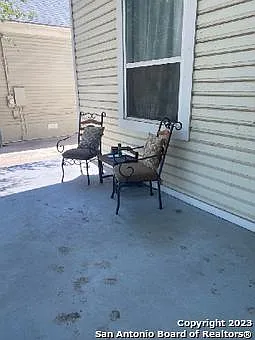 2 bed, 2.0 bath, 2804 sqft, $1,250 — Photo 3