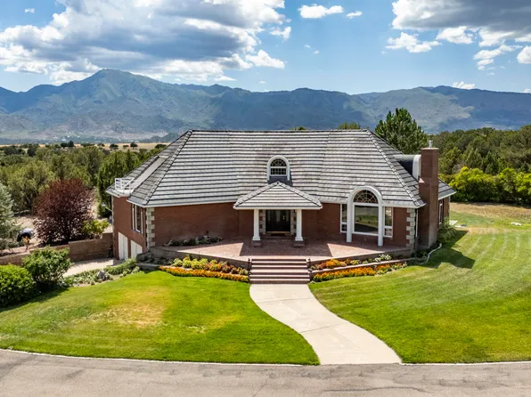 2164 E Highway 144, New Harmony, UT 84757