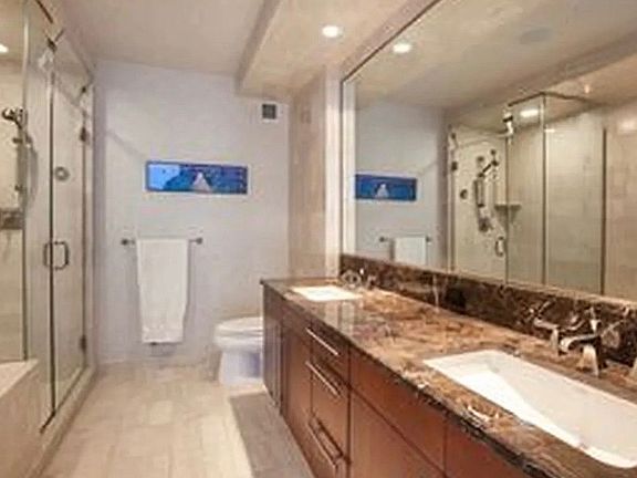 5th image of 240 Riverside Blvd #17BC