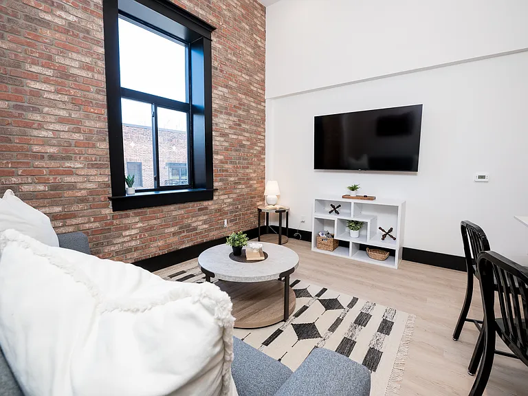 64 E Chester St #101 — Photo 11