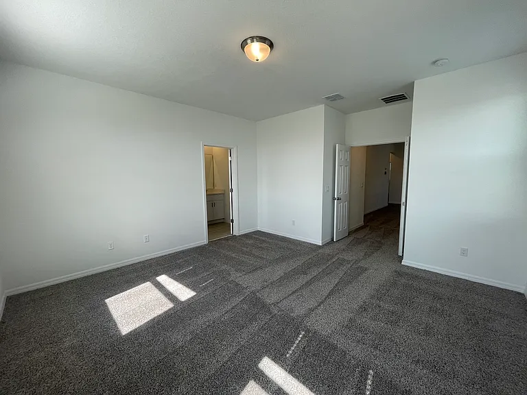 4646 Homestead Trl — Photo 13