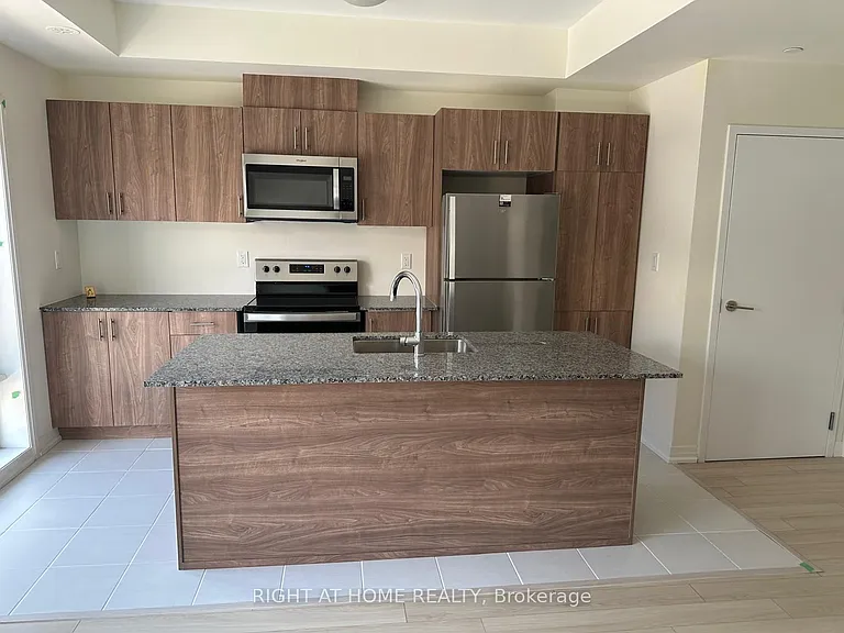 245 McLevin Ave #12 — Photo 2