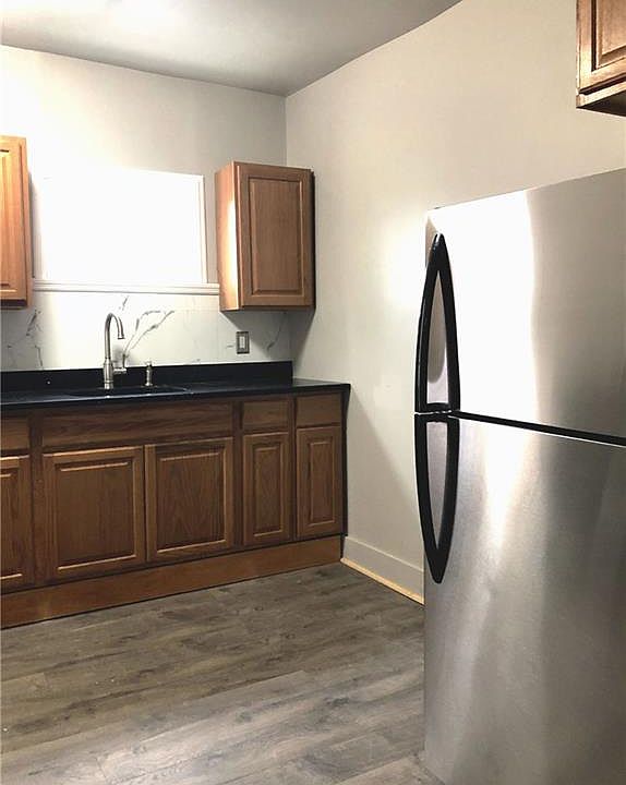 1st image of 47 N Broadway APT 3