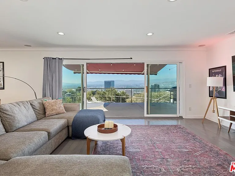 3201 Bonnie Hill Dr — Photo 4