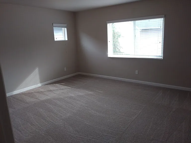 8817 Jayden St NE — Photo 9