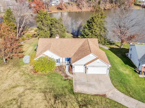10427 Ponderosa Dr, Foristell, MO 63348