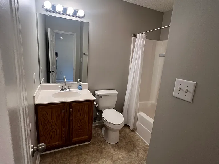 219 Woodruff Park Ln — Photo 12