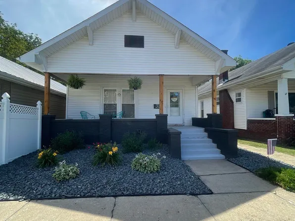 114 S Main St, Oakland City, IN 47660