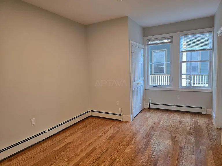 370 Prospect St #6 — Photo 8