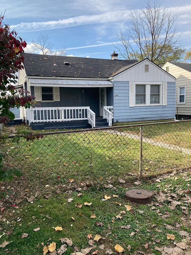 Nice 2 bedroom 1 bathroom with a bonus room. — Photo 1