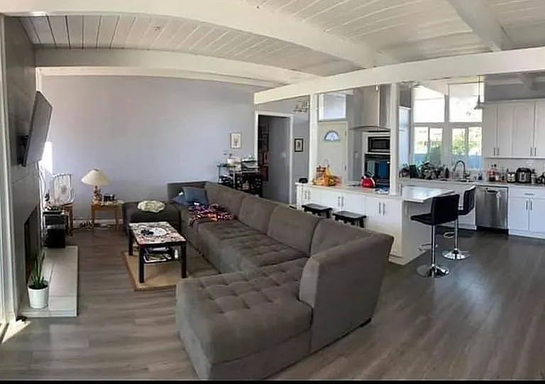 1652 Eleanor Dr — Photo 3