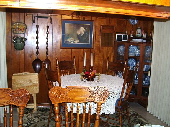 5th image of 166 Cove Cir