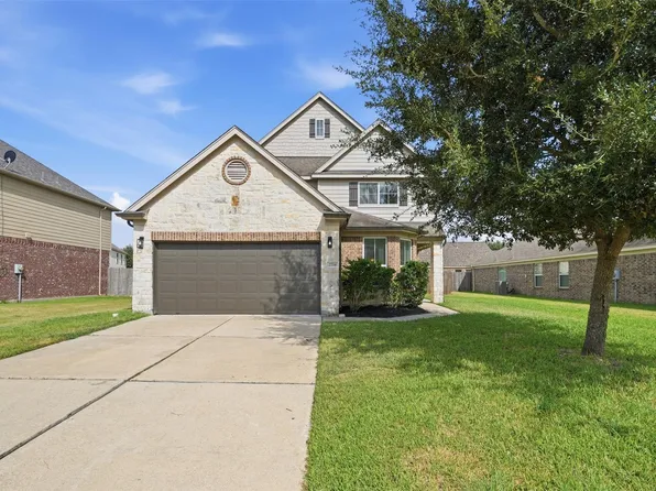 2714 Finwood Dr, Rosenberg, TX 77471