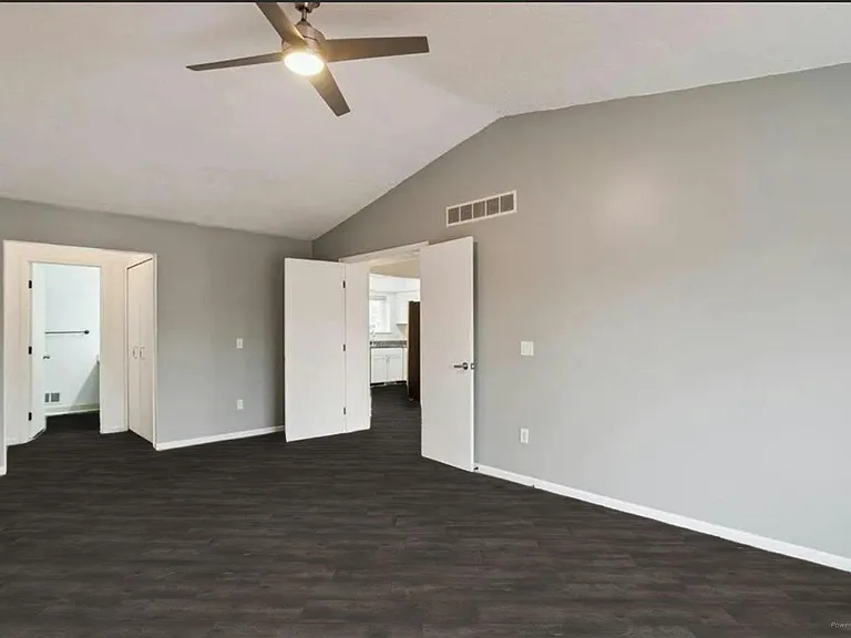 1715 Fern Ct — Photo 10